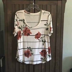 Women’s Floral Blouse - Size Medium